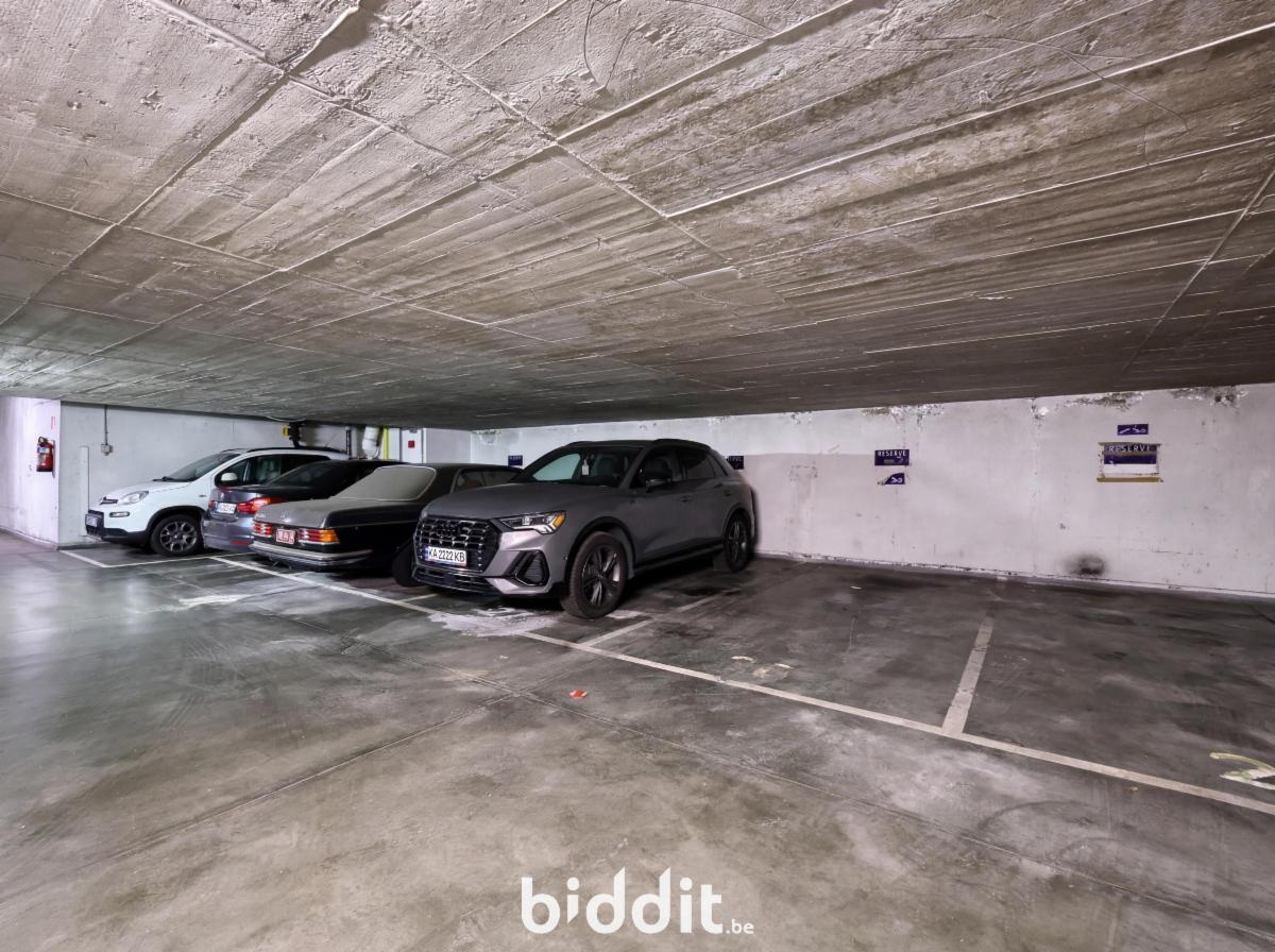 photo 2 du bien Lot 2 : emplacement pour voiture n° 27