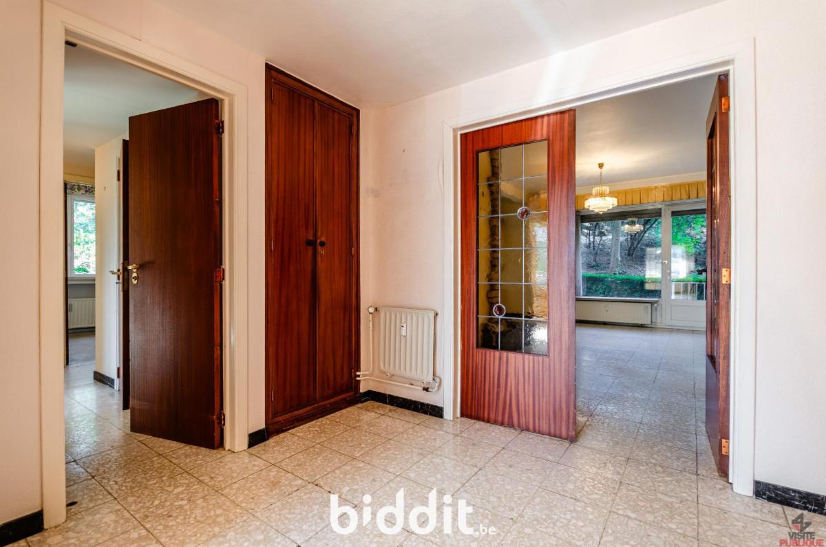 photo 2 du bien Local à usage de bureaux + appartement + garage 