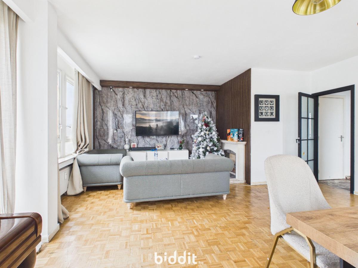 photo 3 du bien L’appartement au 7e étage