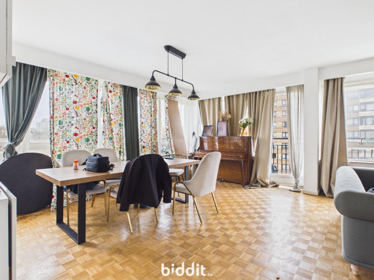 photo 4 du bien L’appartement au 7e étage