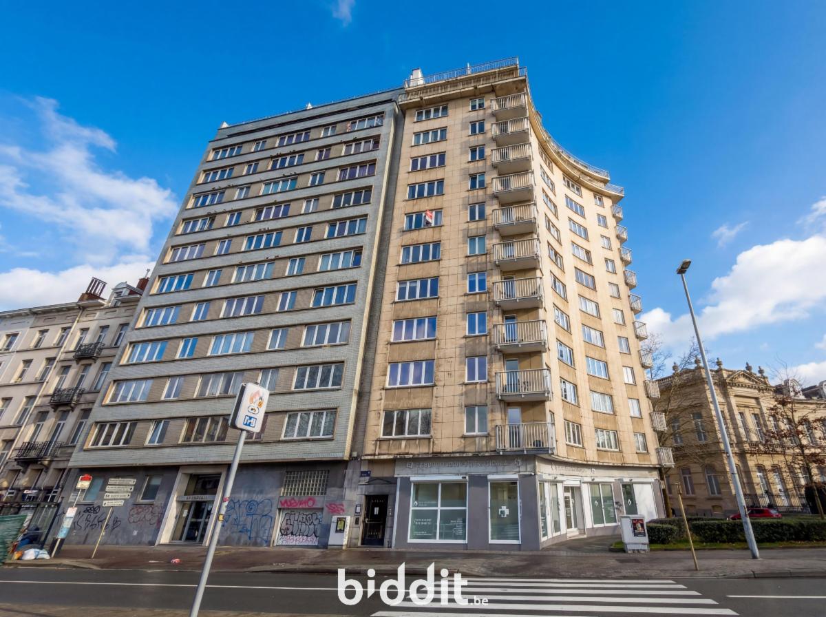 photo 2 du bien Un appartement au 6e étage